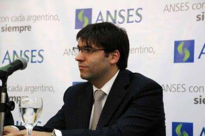 HOY VISITAR� AZUL EL TITULAR DE ANSES