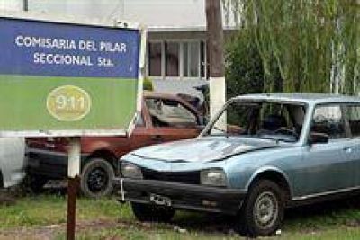 La cajera del peaje dijo que Garc�a baj� la velocidad y pidi� ayuda