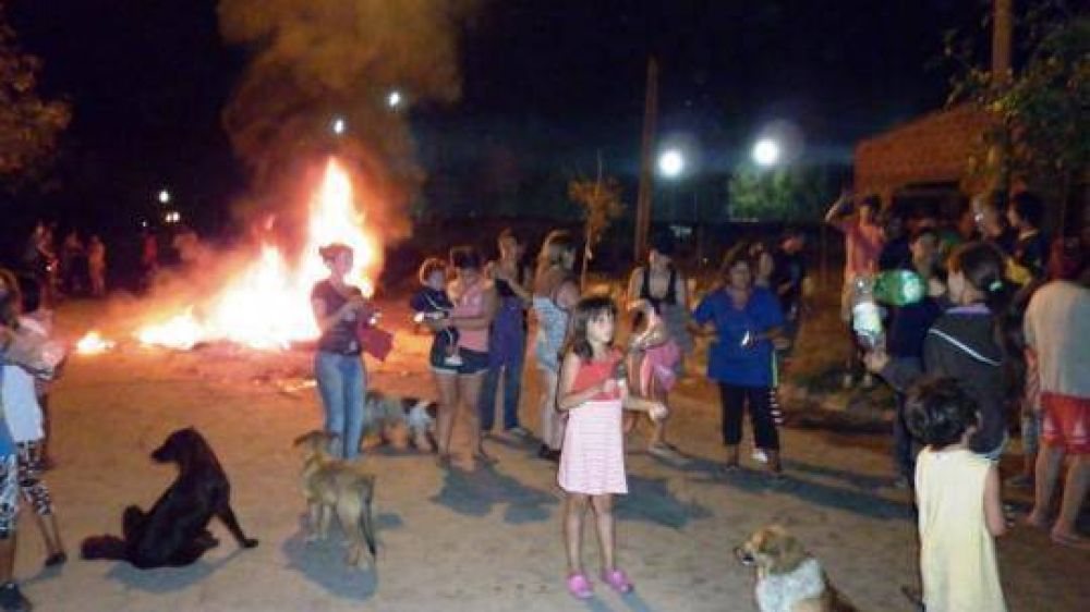 Okupas se manifestaron con un piquete en la avenida Illia