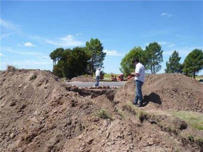 Est�n cambiando el cableado subterr�neo bajo la ruta 226