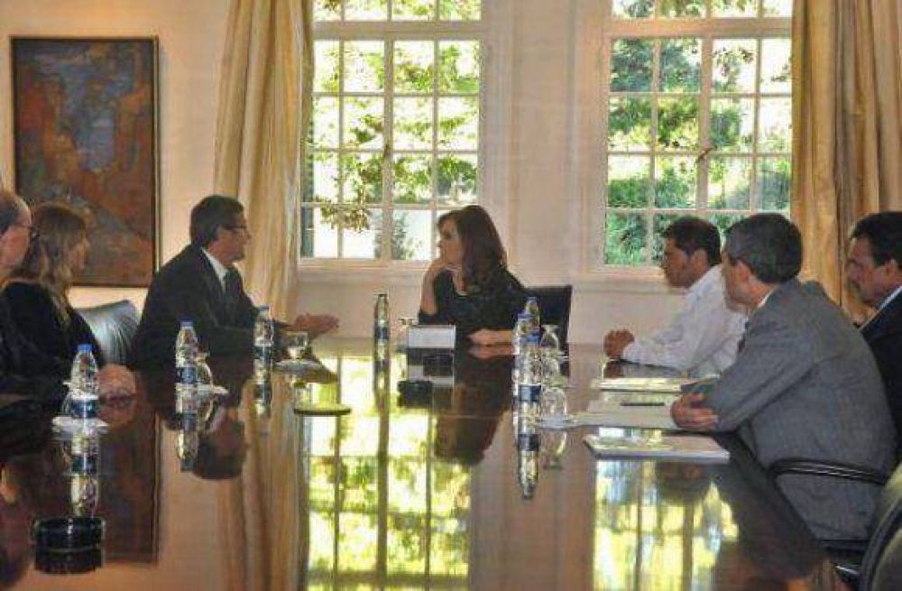 Petroleras anuncian millonarias inversiones