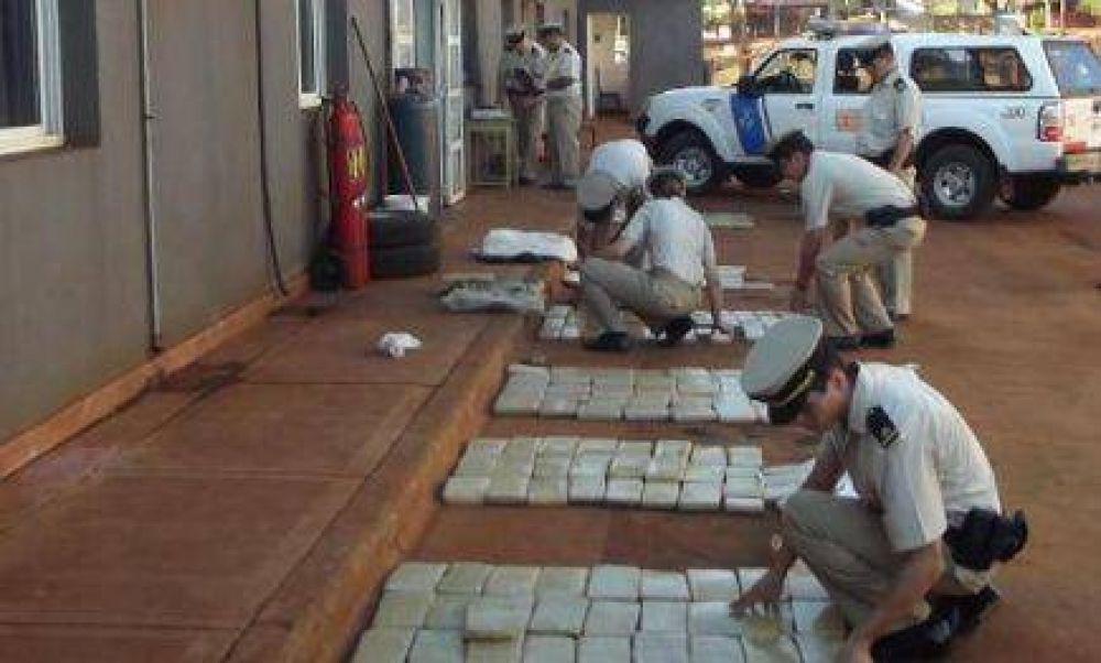 Incautaron droga y cigarrillos por m�s de un mill�n de pesos