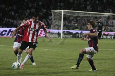 En el Estadio fue un empate 1 a 1, que no le hizo bien a ninguno