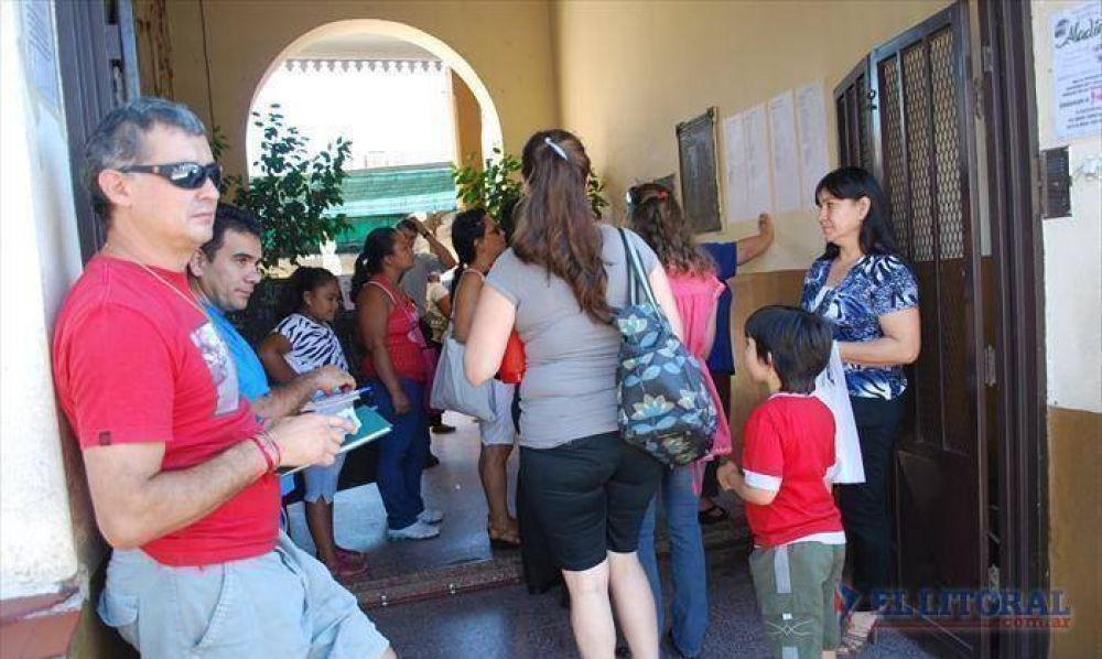 Los docentes van al paro en queja con la Naci�n y la Provincia por salarios