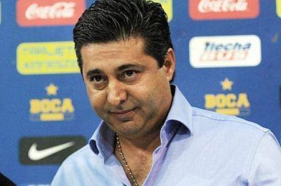 Boca desmiente oficialmente �apretada� de barrabravas a Angelici