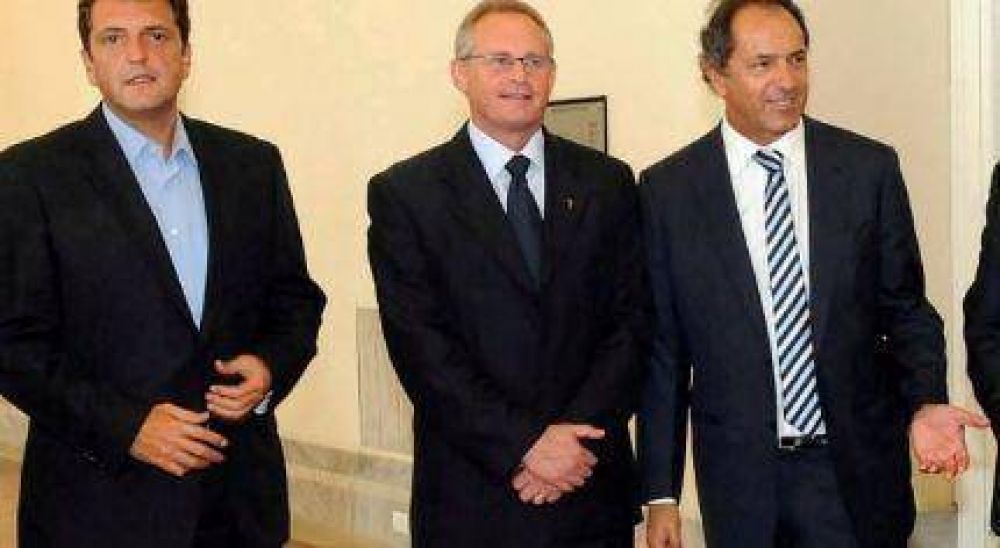 Scioli y Massa siguen �moj�ndole la oreja� a Cristina: volvieron a mostrarse juntos� ahora en Mar del Plata 