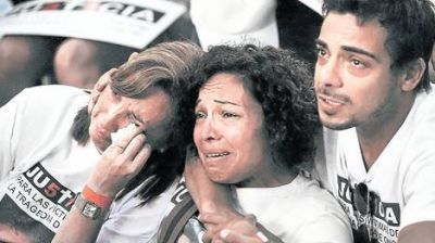 La tragedia de Once: fuertes cr�ticas a Cristina en el homenaje a las v�ctimas