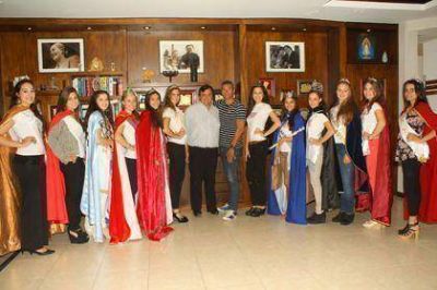 Belloni recibi� a las candidatas a Reina Nacional del Lago Argentino