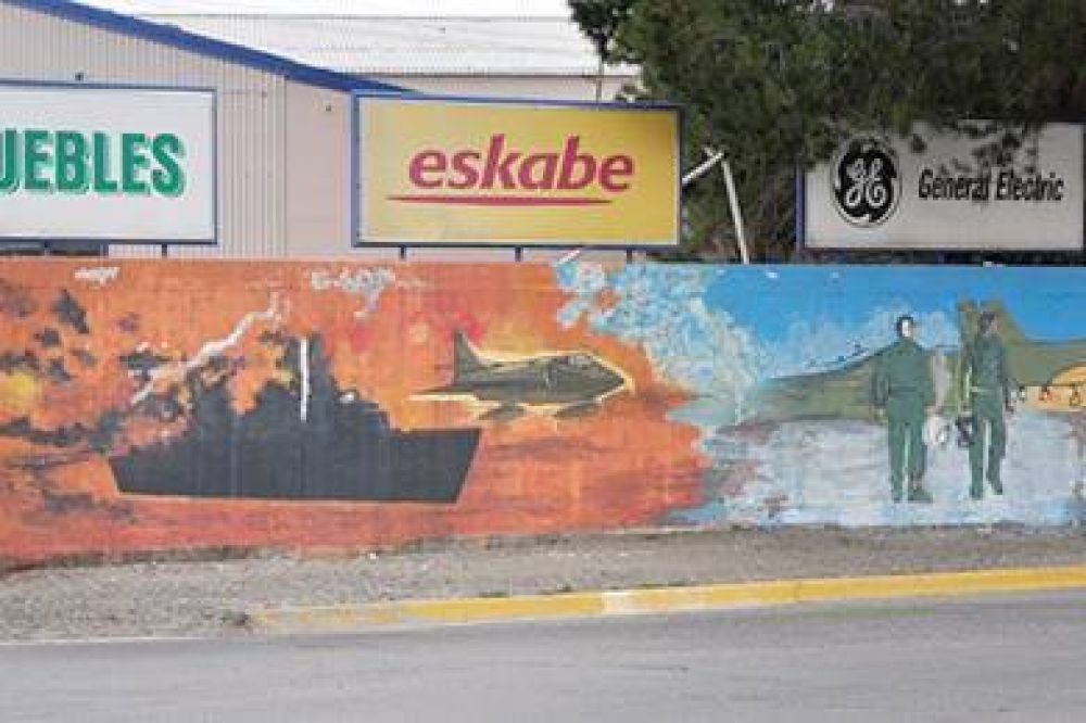 Recuperaci�n del muro �Ca�dos en Malvinas�