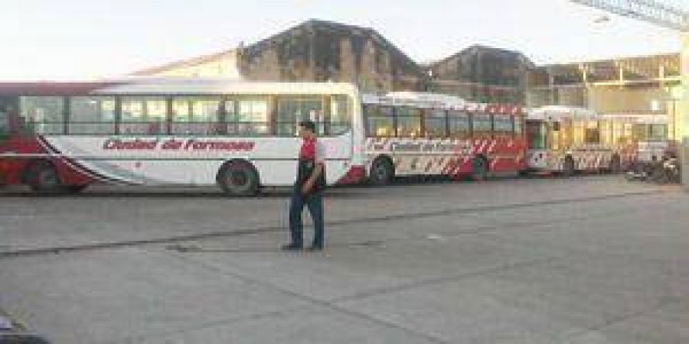 Colectivos: M�s de 50 mil formose�os afectados