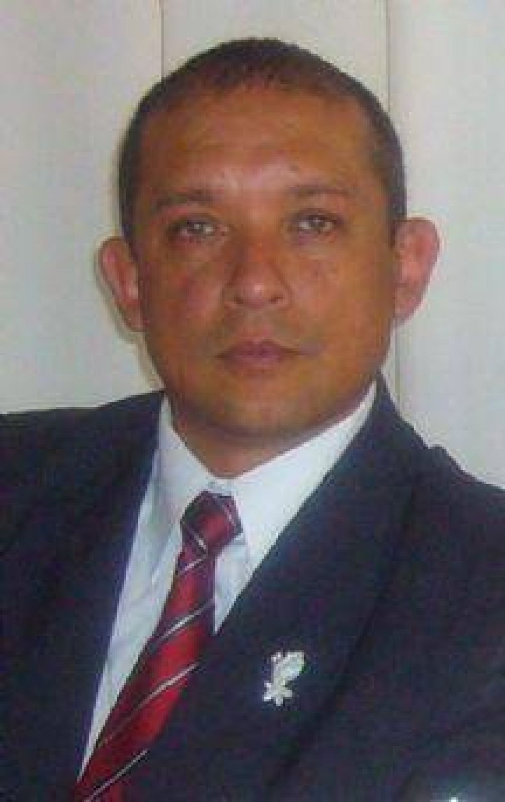 Califican las opiniones del director del IELDE como �mercenarias�