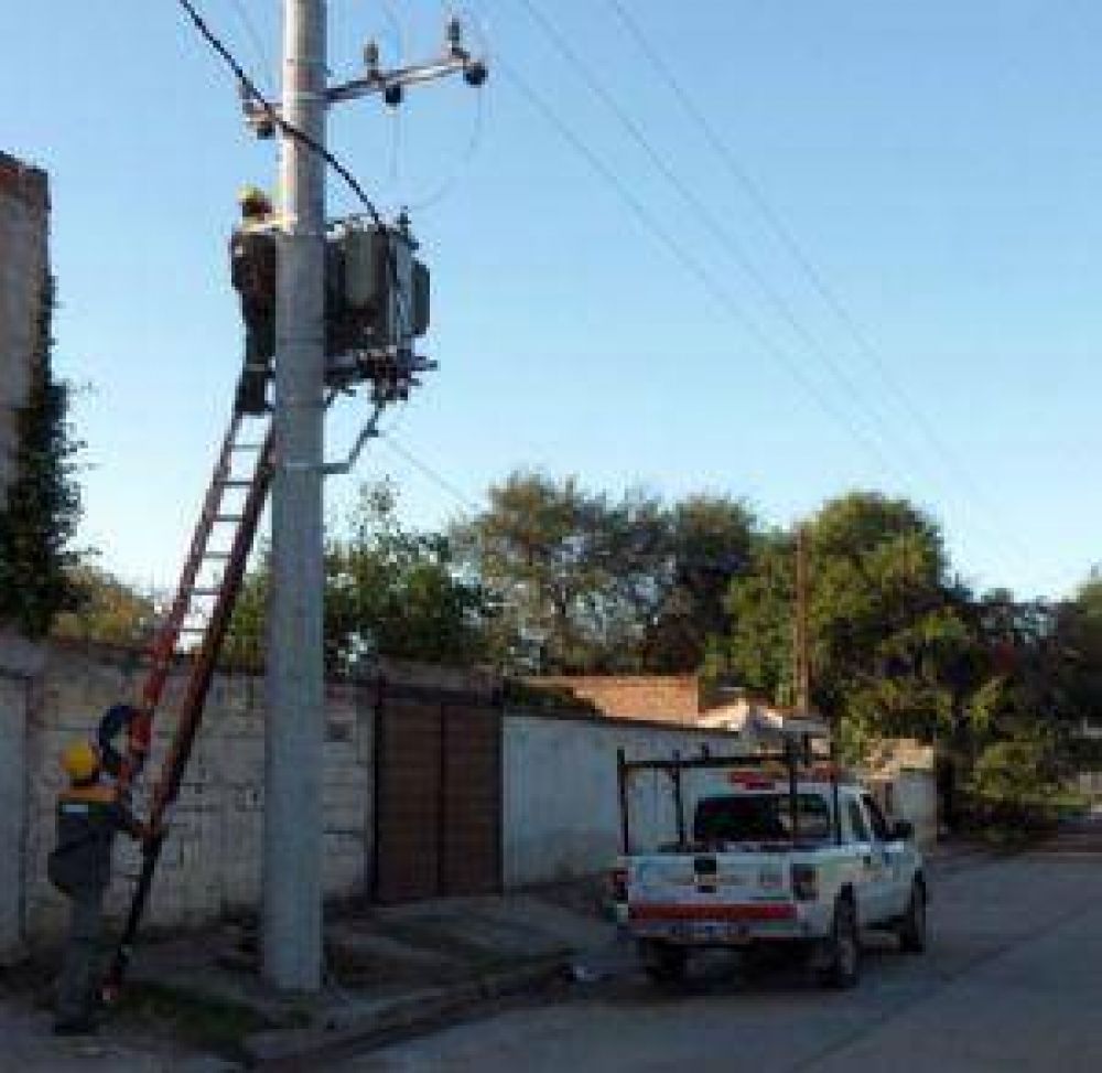 Detectan a usuarios VIP �colgados� durante a�os a la red energ�tica