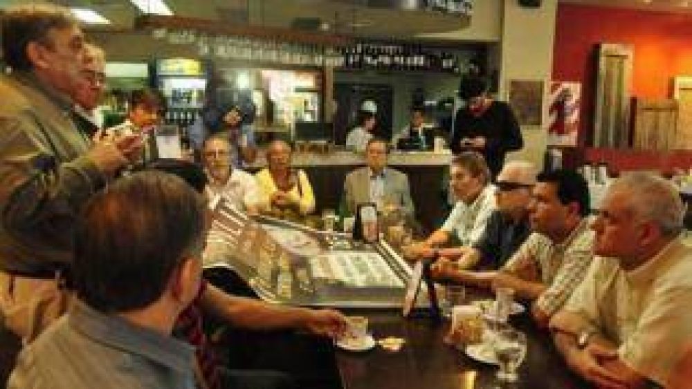�El horrendo asesinato de mi hija est� impune por decisi�n exclusiva de Alperovich�