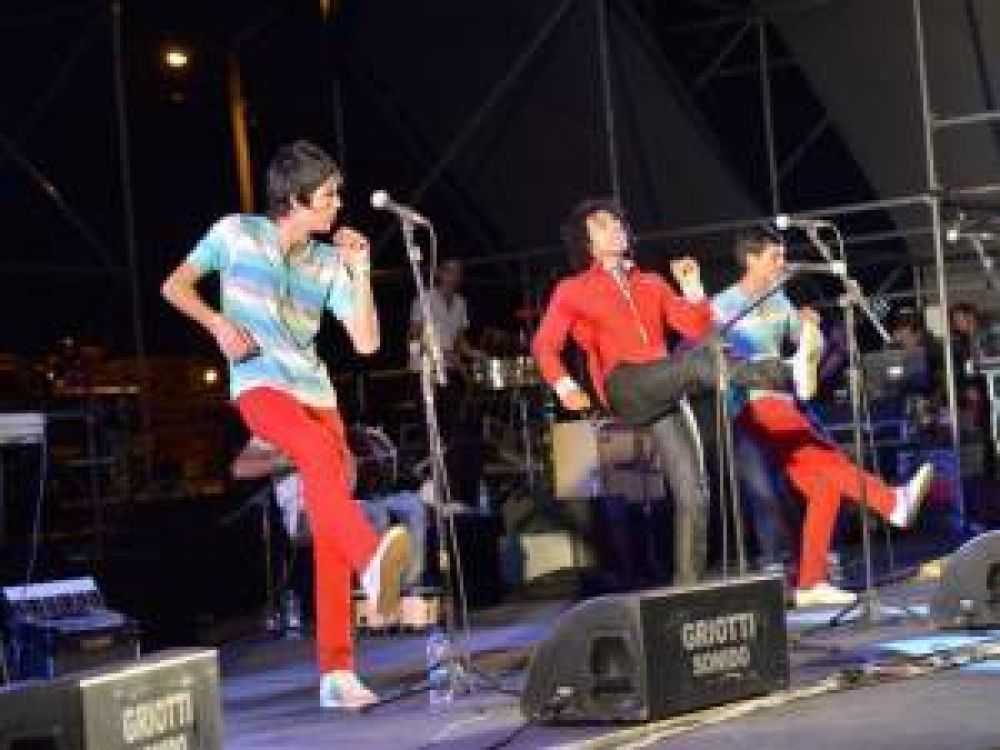 El Festival del R�o San Luis arranc� al ritmo del cuarteto