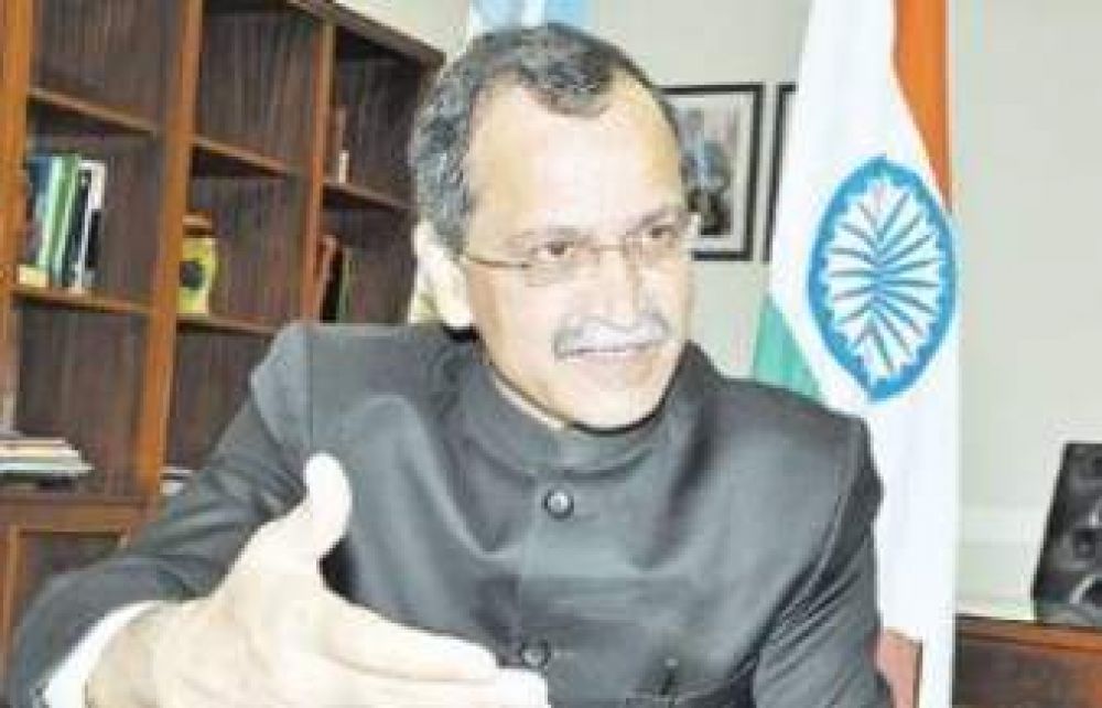 El Gobernador recibi al Embajador de la India