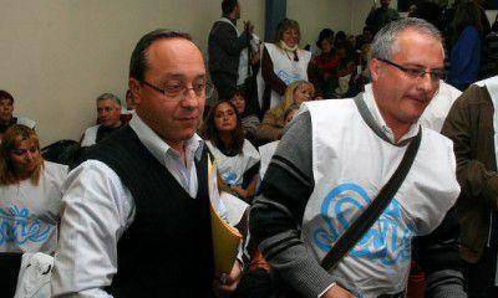Despu�s de la oficializaci�n del paro docente, el Gobierno pidi� otra audiencia en Trabajo