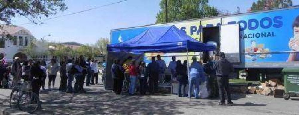 Vuelve a Guaymall�n el programa con l�cteos y carnes baratos