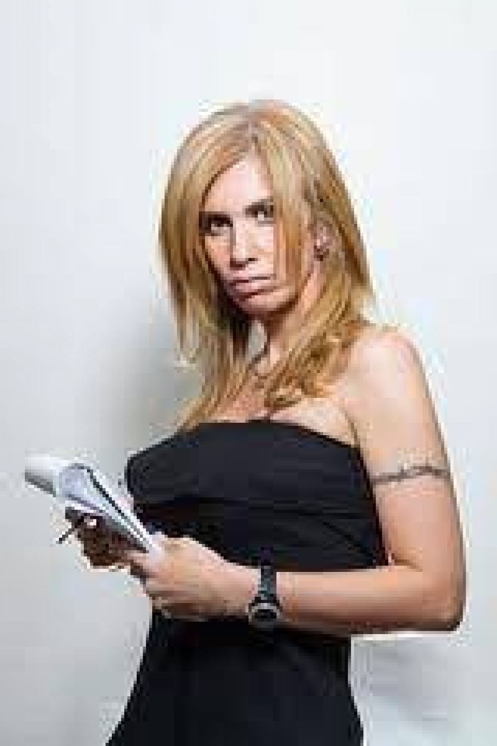 Samanta Farjat dice que contar� "todo" en un libro