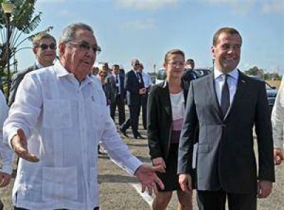 Ra�l Castro habla, por primera vez, de una renuncia