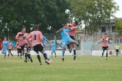 CADU pis� fuerte en Villa Fox y baj� a F�nix