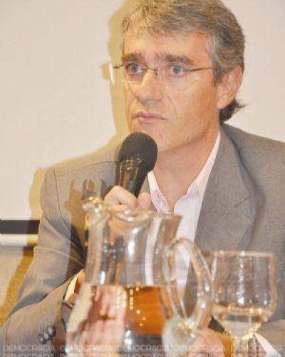 El Municipio present� la oferta educativa laboral