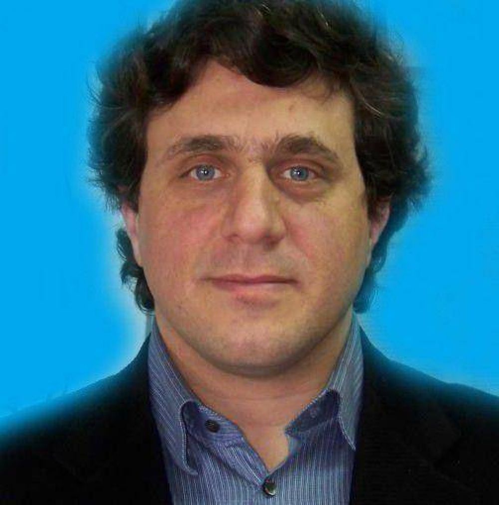 Un egresado se convirti� en rector de la Universidad Atl�ntida Argentina