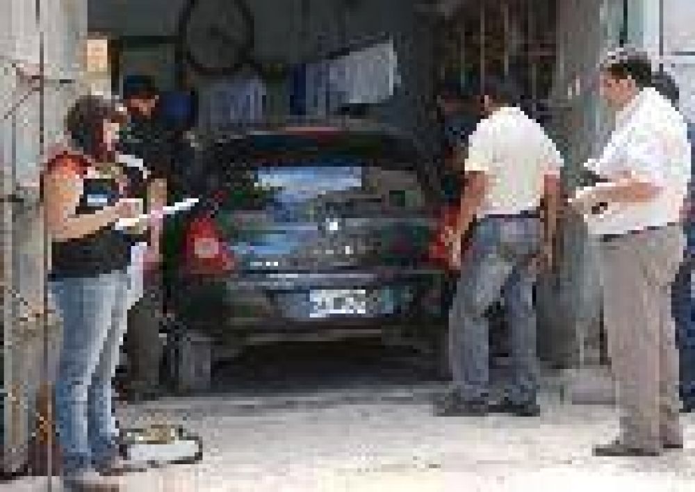 Roban $ 100.000 tras violento asalto a un frigor�fico