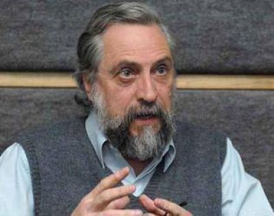 Busso participa de cumbre de la UNESCO vinculada a la tem�tica de la informaci�n y el desarrollo sostenible