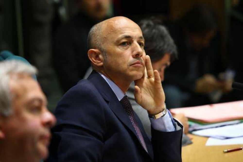 Cotillo dijo que el responsable de administrar la provincia es Peralta