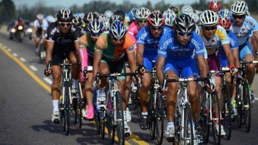 Vuelta de Mendoza: Rom�n Villalobos gan� la novena etapa