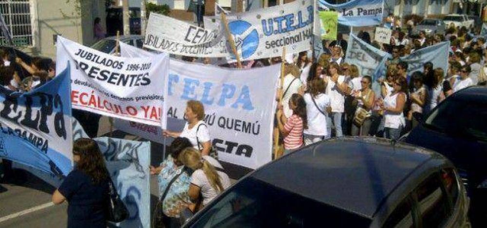 La Utelpa se sum� al paro que convoc� Ctera para ma�ana