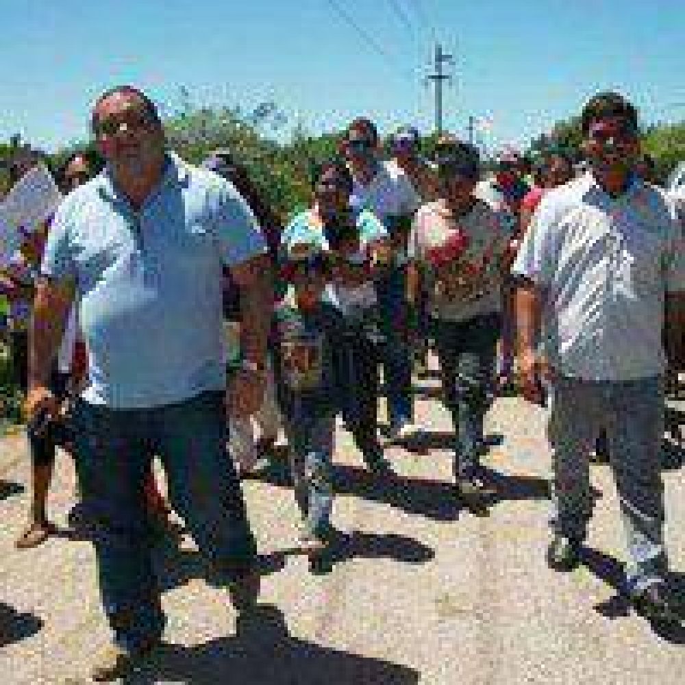 Abor�genes de Machagai amenazan con volver cortar la ruta