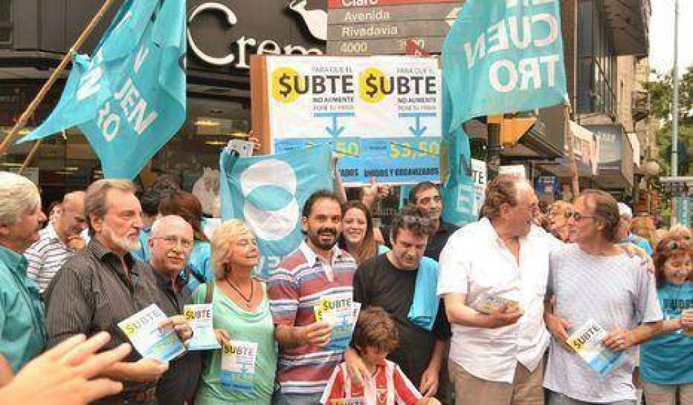 Juntan firmas contra el aumento del subte