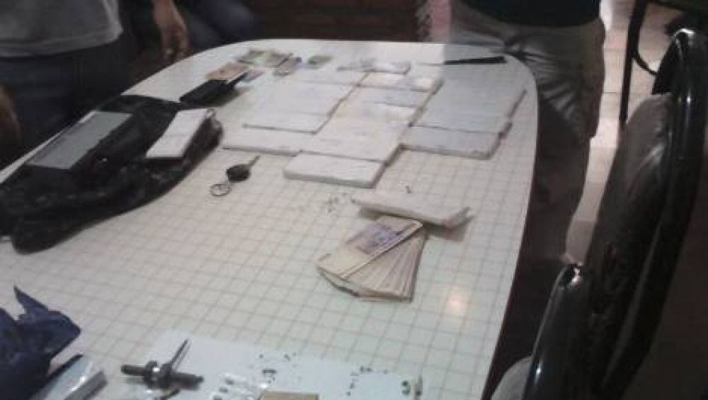 Le arrebataron 350.000 pesos a la esposa del titular del AFIP