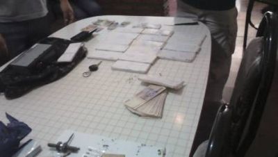 Le arrebataron 350.000 pesos a la esposa del titular del AFIP
