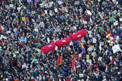 Masivas marchas en Espa�a contra pol�tica de recortes