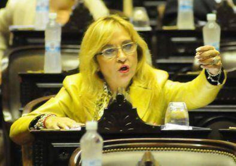�Fellner busca recuperar la identidad educativa provincial�