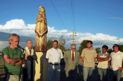 Instalaron virgen en el barrio Santa Mar�a de La Pampa