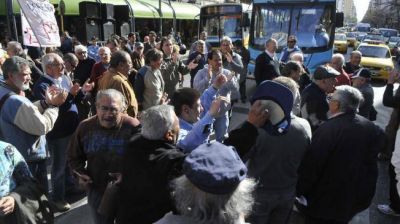 Jubilados: cobro atrasado de $ 25 millones