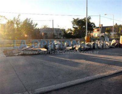 Sigue hacia el sur el bacheo de la Ruta 34