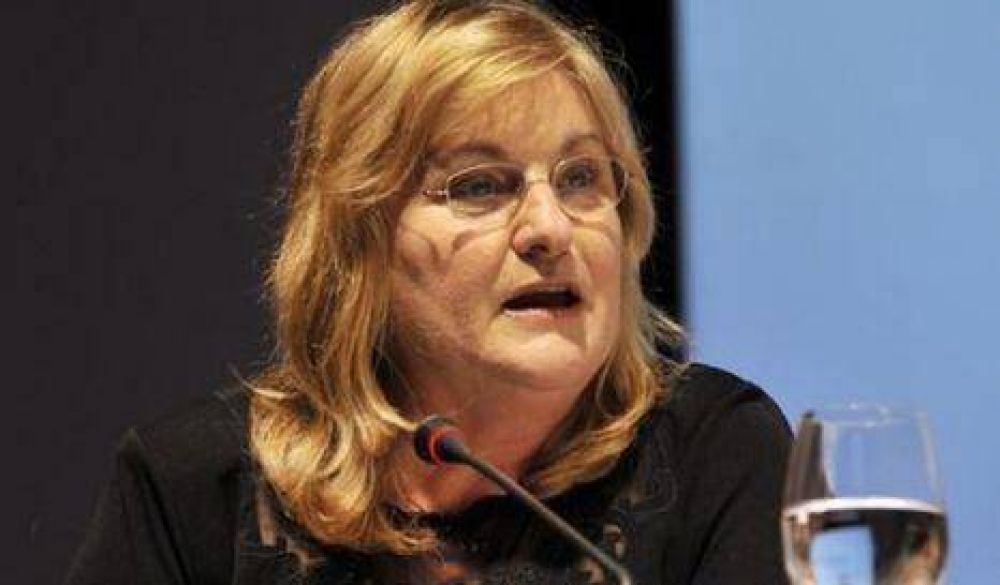 Diputada K con fuertes cr�ticas al Metrob�s en la 9 de Julio