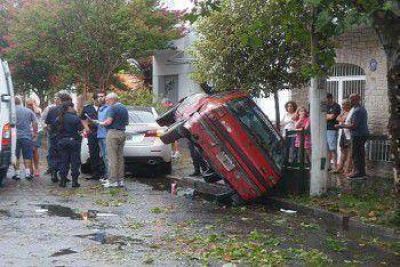 Espectacular choque en Alvarado y C�rdoba