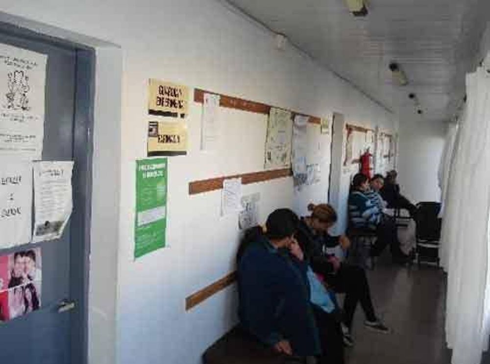 Grave denuncia sobre el funcionamiento de la sala de salud de Napaleof�