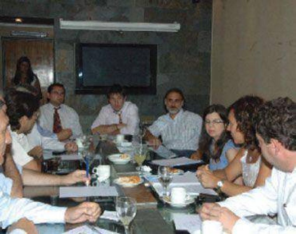 Buscan una soluci�n regional a problemas de competitividad