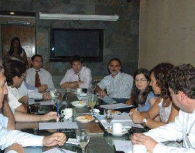 Buscan una soluci�n regional a problemas de competitividad