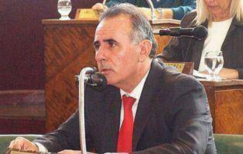 Para Vi�ales, el de la coparticipaci�n es "un problema estructural�