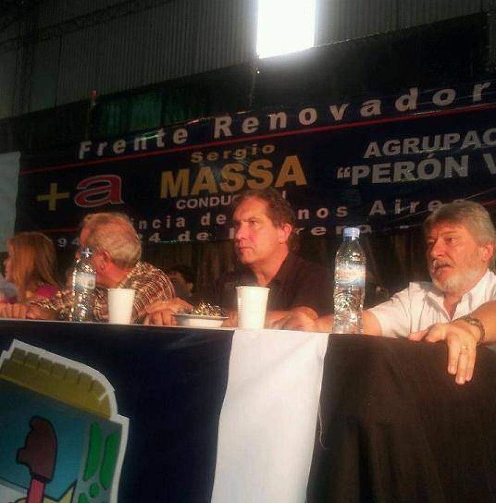 EL SENADOR PALLARES EN EL LANZAMIENTO DE LA AGRUPACION "PERON VIVE"