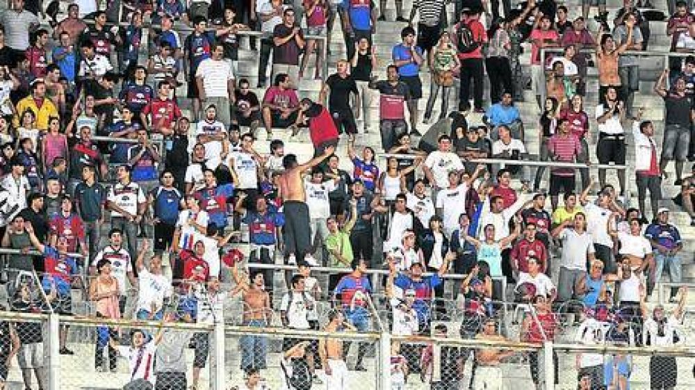 Massa pidi� "m�ximo castigo" para los barras de Tigre