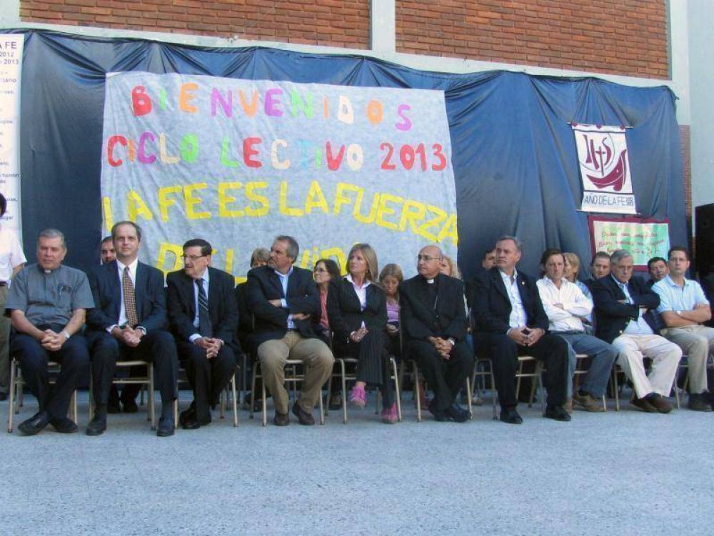 JOAQUIN DE LA TORRE DIO INICIO AL CICLO LECTIVO DE ENSE�ANZA PRIVADA EN SAN MIGUEL