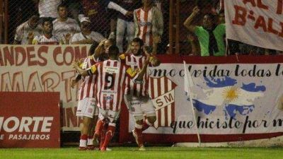 San Mart�n gan�, gole� y se clasific� a la fase final